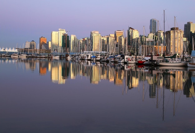 Noche del centro de Vancouver, Canadá A.C.