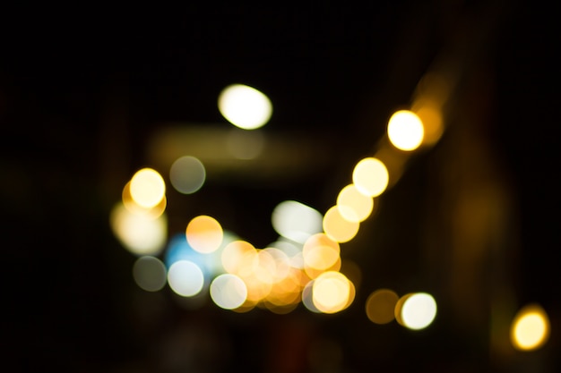 La noche Defocused de la ciudad filtró el fondo abstracto del bokeh.