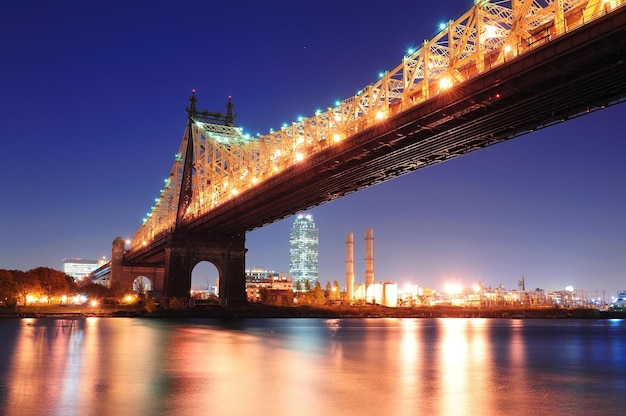 Noche del puente de Queensboro