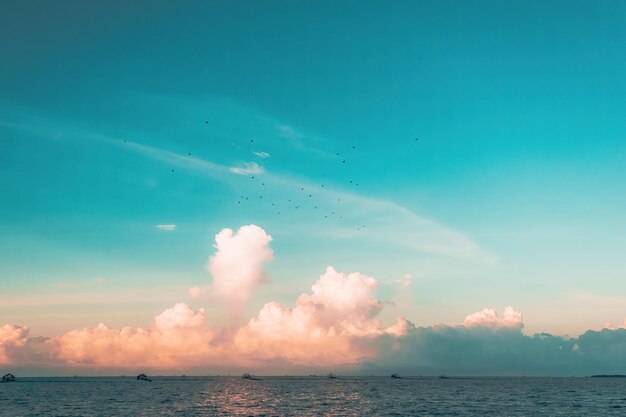 Noite céu e mar