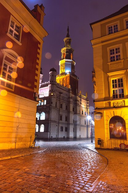 Noite Cidade Velha de Poznan Polônia