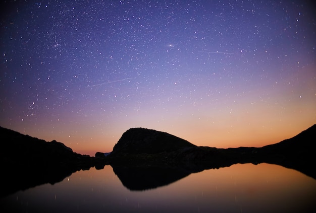 Foto noite, sobre, montanha, vale, gama, fabuloso, noturna