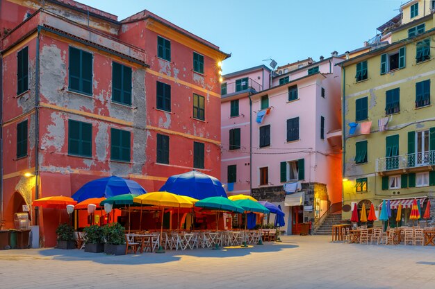 Noite vernazza, cinque terre, ligúria, itália