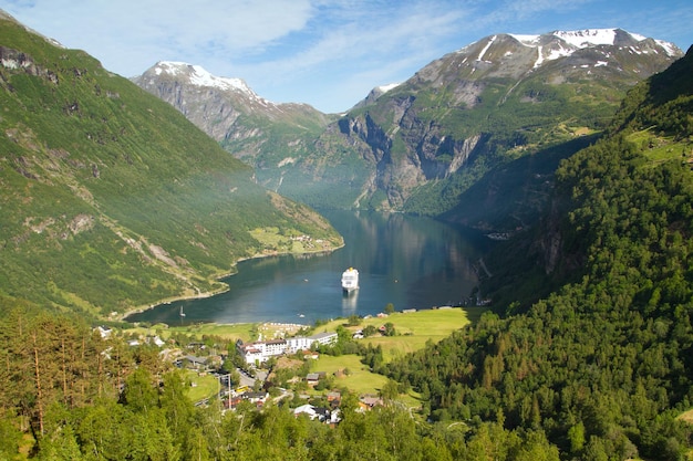 Nordnorwegische Fjorde