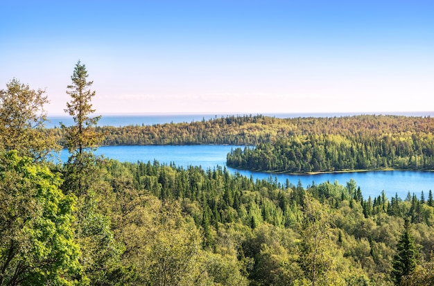 Nordwald, See und das Weiße Meer