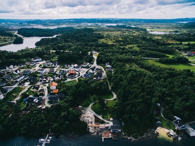 Noruega, la vista de la ciudad desde el aire