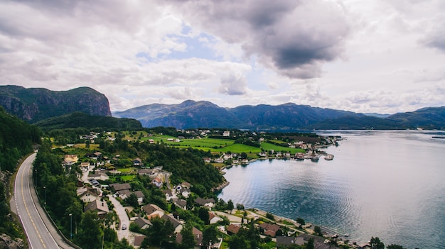 Norwegen, der Blick auf die Stadt aus der Luft