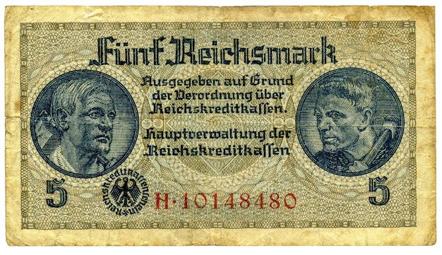 Nota cinco do Reichsmark do início dos anos quarenta do século XX. Alemanha. Inversão frontal.