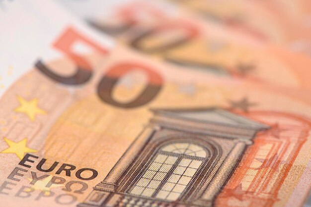 Notas de moeda europeia eero