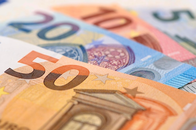 Notas de moeda europeia eero