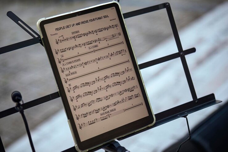 Foto notas de música digital en la tableta