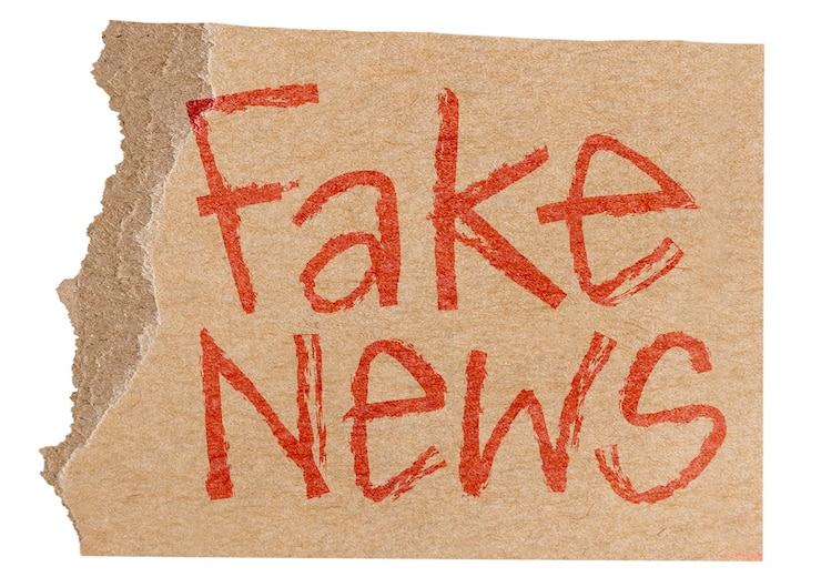 Foto notícias falsas adesivo de palavra png papel rasgado tipografia fundo transparente
