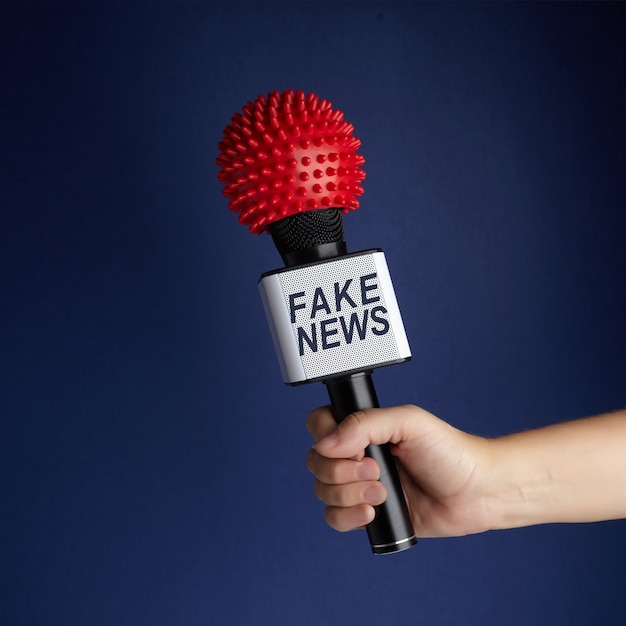 Notícias falsas sobre o Coronavirus. Conceito sobre notícias falsas de formigas manipuladas.