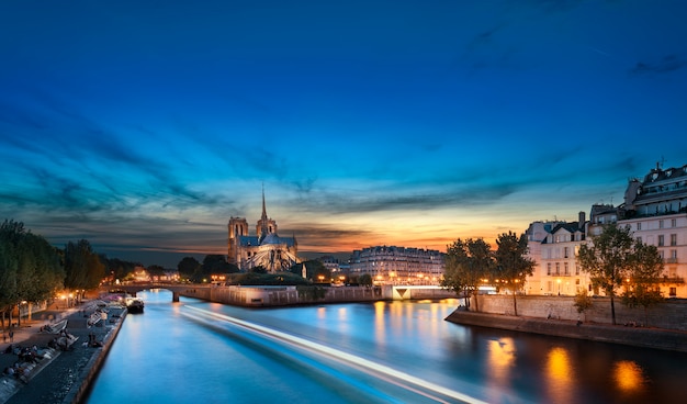 Notre Dame de Paris, França