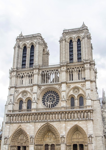 notre dame paris