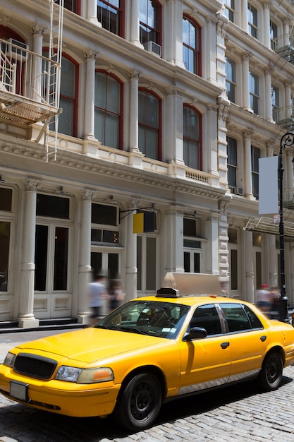 Nova Iorque Soho edifícios amarelo táxi táxi NYC EUA