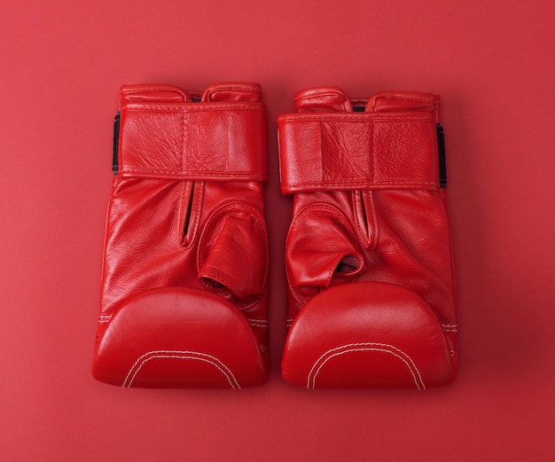 Novas luvas de boxe de couro esporte vermelho