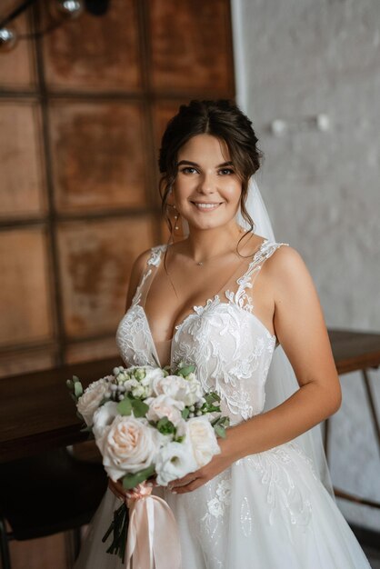 la novia dentro del bar de cócteles