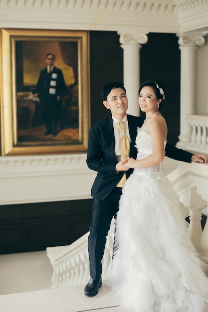 Novia y el novio en el día de su boda