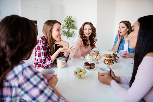 Foto novias en casa