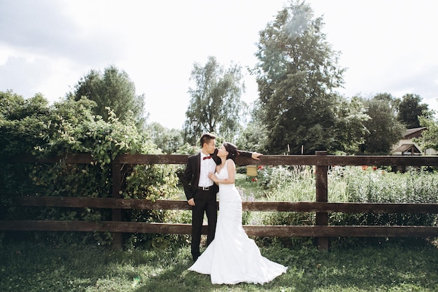 Novios coreanos, día de la boda, novia y novio.