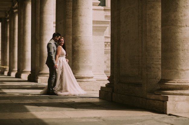 Novios en Roma, Italia