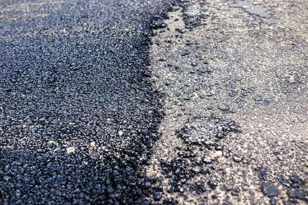 novo asfalto recém colocado na estrada