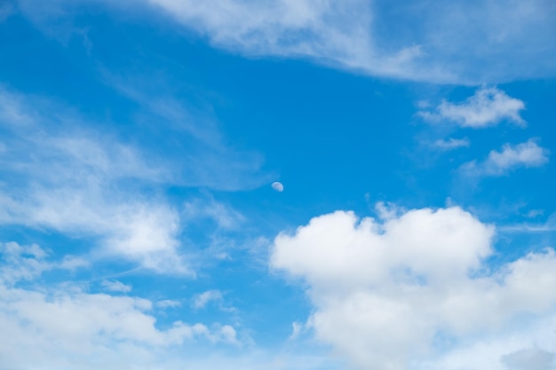 Nube cielo azul fondo esponjoso