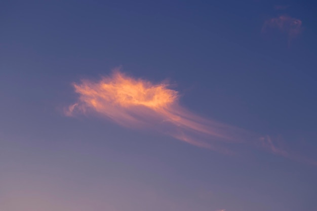 Una nube en el cielo que se llama ángel