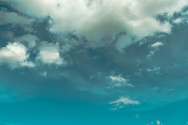 Nube dinámica vintage y textura de cielo para el fondo