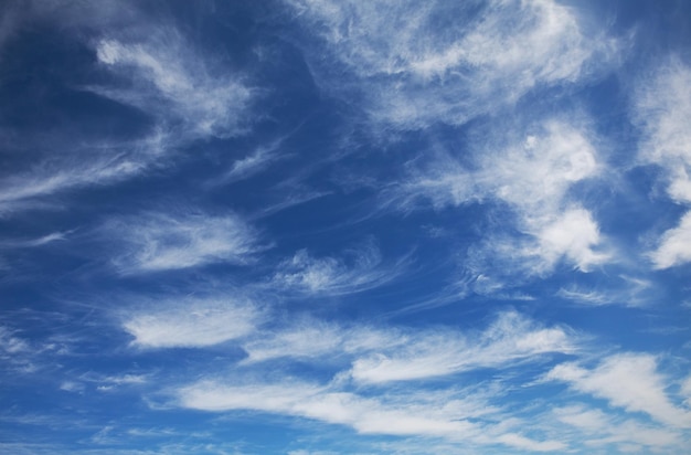 nubes blancas