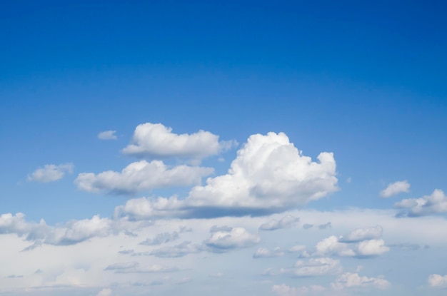 nubes blancas