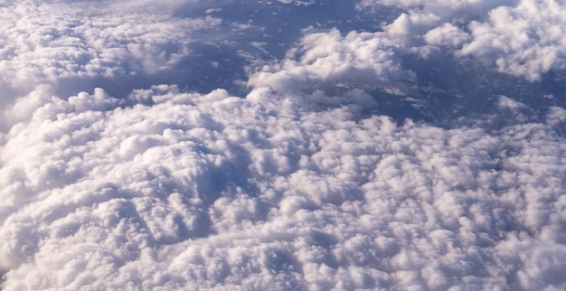 Nubes en el cielo a vista de pájaro