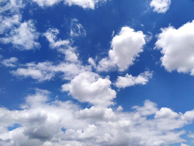 Foto nubes en el cielo