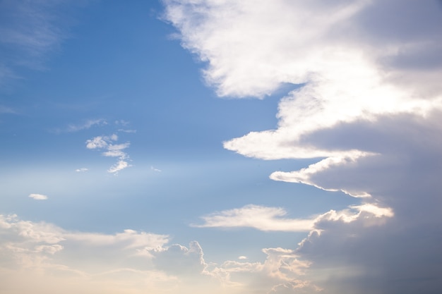 Nubes en el cielo.