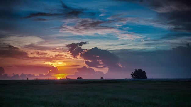 Las nubes en el crepúsculo