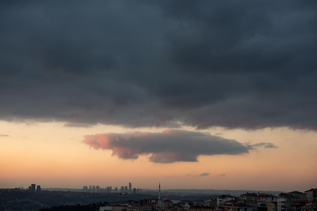 nubes por la noche