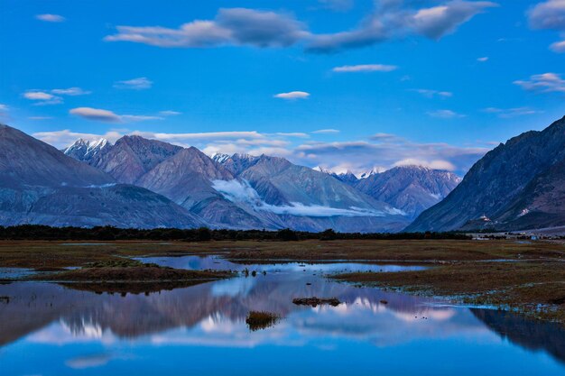 Nubra-Tal in der Dämmerung. Ladah, Indien