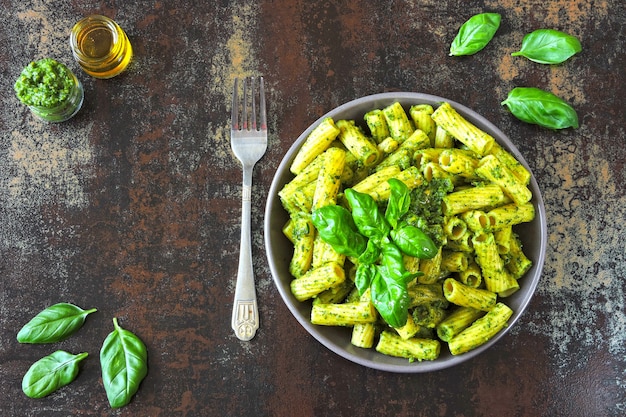 Nudel Pesto vegane Schüssel.