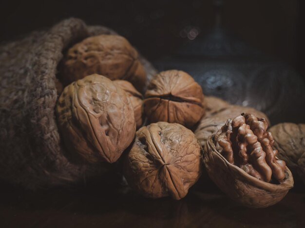 Nueces en el fondo árabe