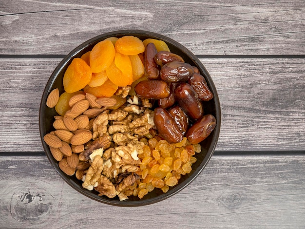 Nueces Frutos secos Nueces Almendras Albaricoques Pasas Dátiles Alimentos saludables Meriendas Dulces orientales