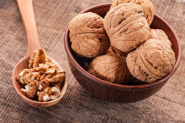 Nueces peladas con cascara