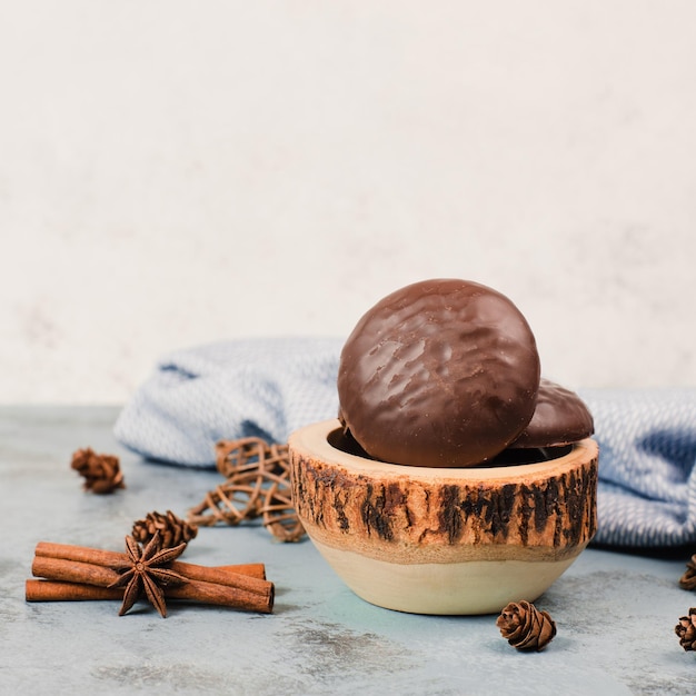 Nürnberger Elisen-Lebkuchen, traditionelle deutsche Weihnachtssüßigkeiten mit Schokoladenüberzug