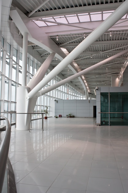 Nueva segunda terminal de 60 millones de euros (84 millones de dólares) en el principal aeropuerto de la capital