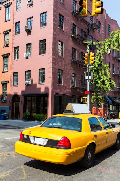 Nueva York West Village en Manhattan taxi amarillo