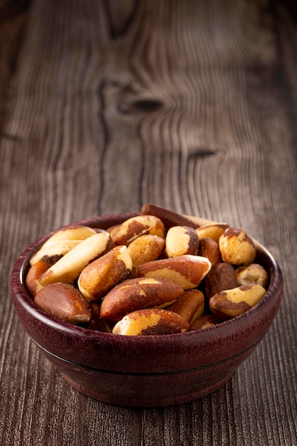 Nuez brasileña en la mesa conocida como Castanha do Para