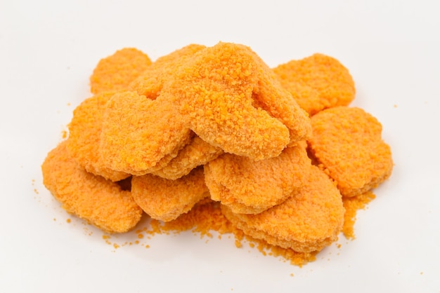 Nuggets isolados em um fundo branco.