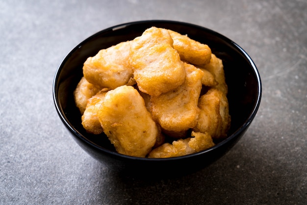 Nuggets De Pollo Con Salsa