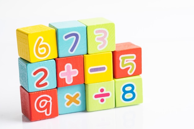 Número de matemáticas educación colorida estudio matemáticas aprendizaje enseñar concepto