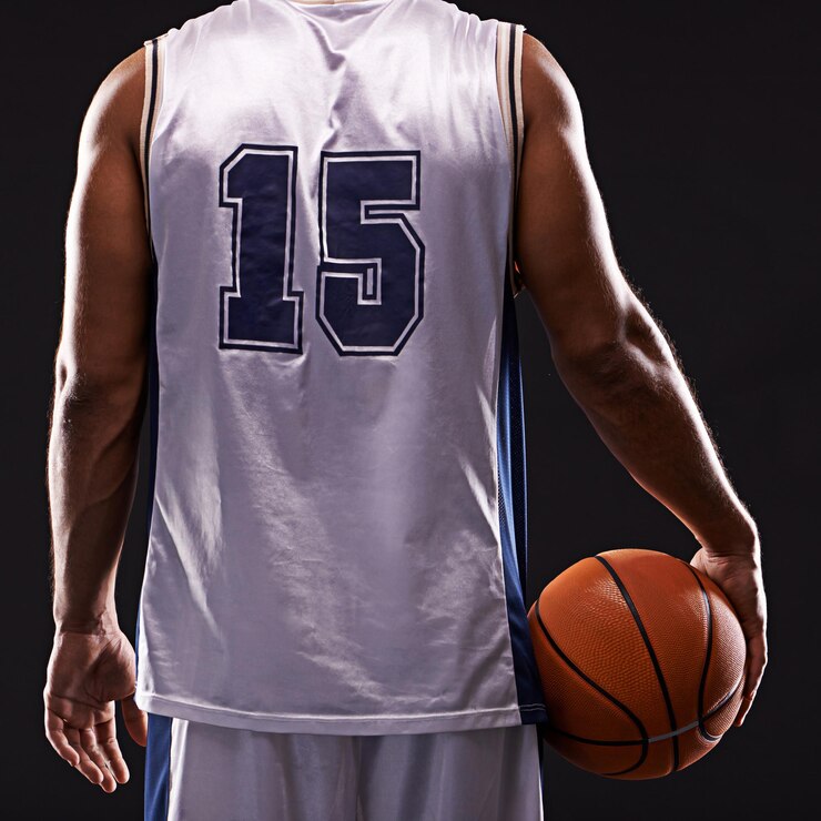 Foto nunca recue de um desafio foto recortada de um jogador de basquete contra um fundo preto